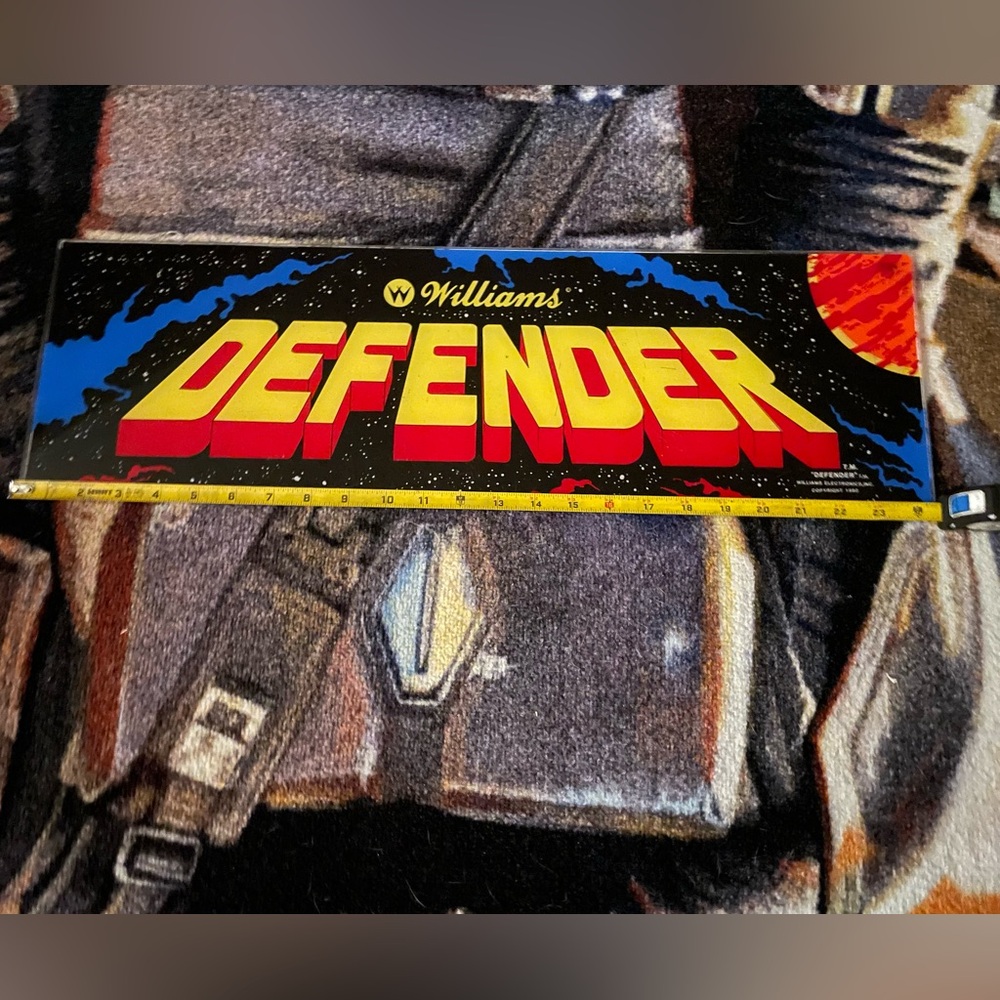 Williams Defender Arcade Marquee - Yellow & Red Logo banner